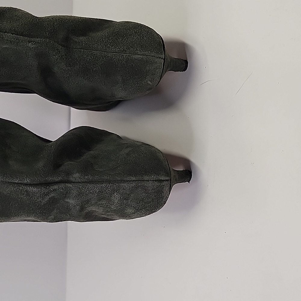 STEVE MADDEN LUCA KITTEN HEEL KNEE HIGH BOOTS OLIVE SUEDE - Picture 7 of 15